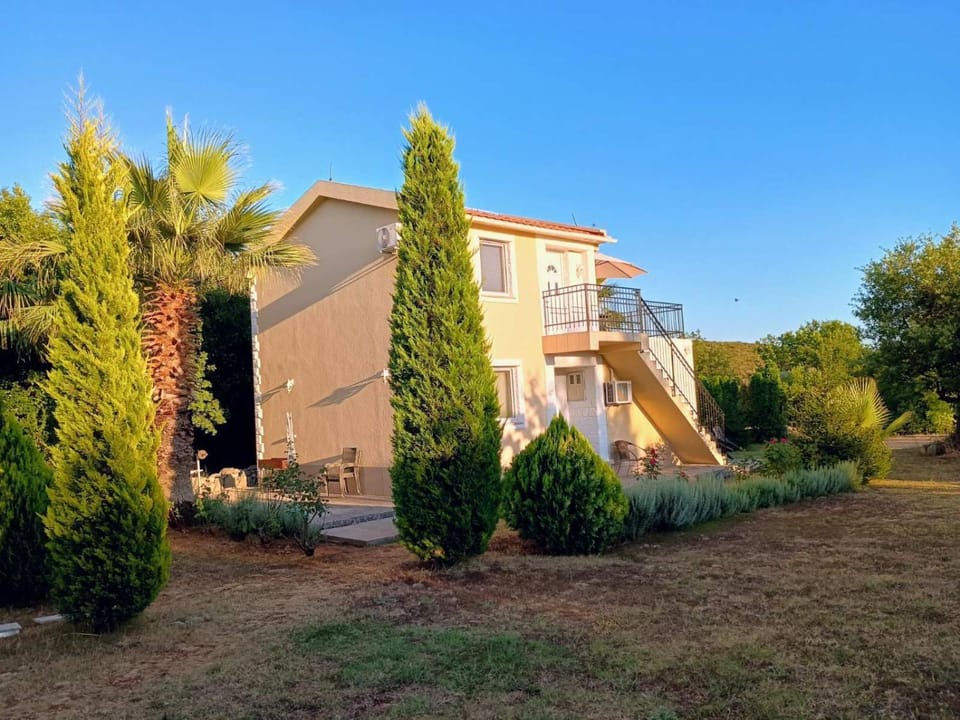 Gabi Apartment in Kotor Municipality