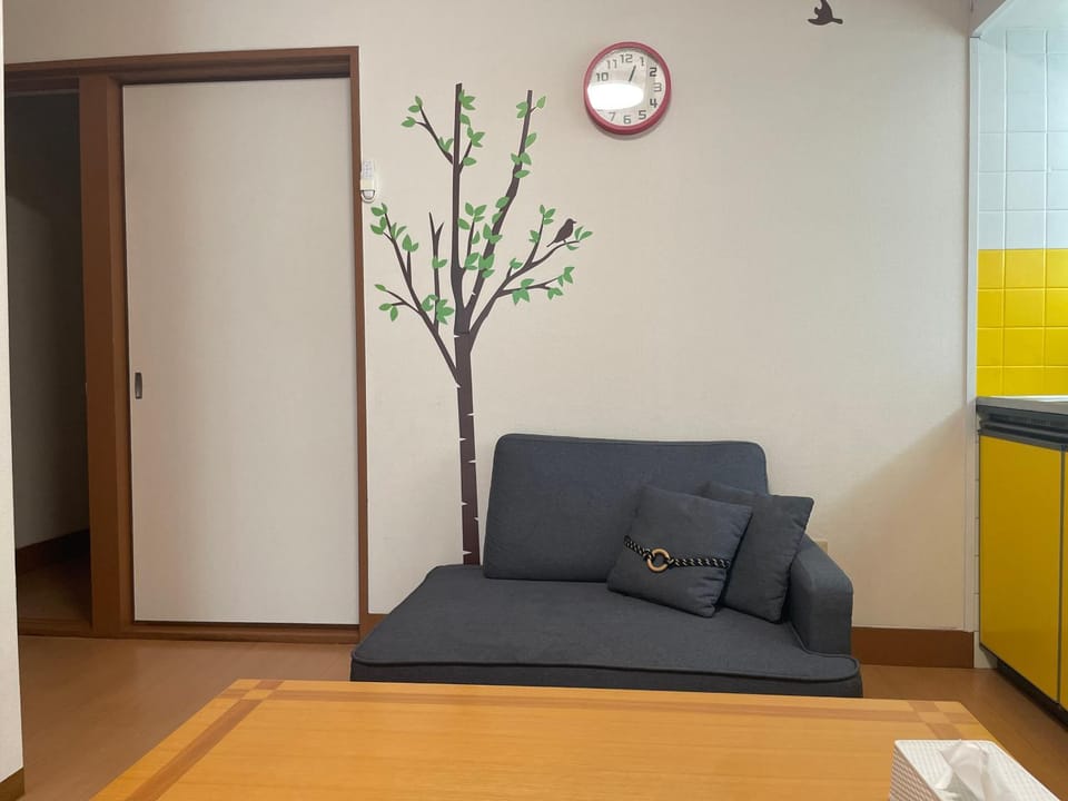 Happy House- TAKAMATSU Apartment in Japan