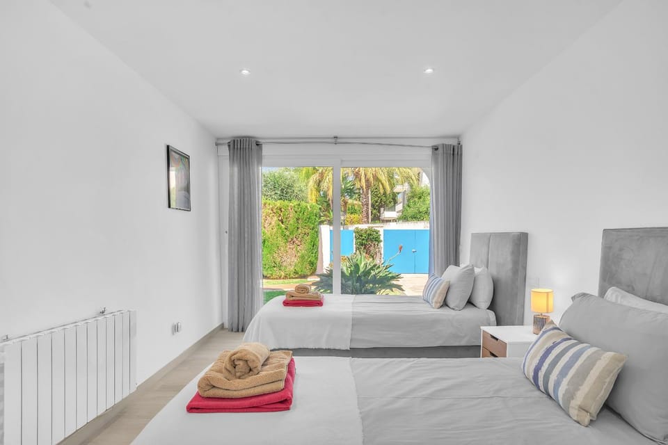 Villa Elena - Casablanca Marbella by Finest Rentals Villa in Marbella