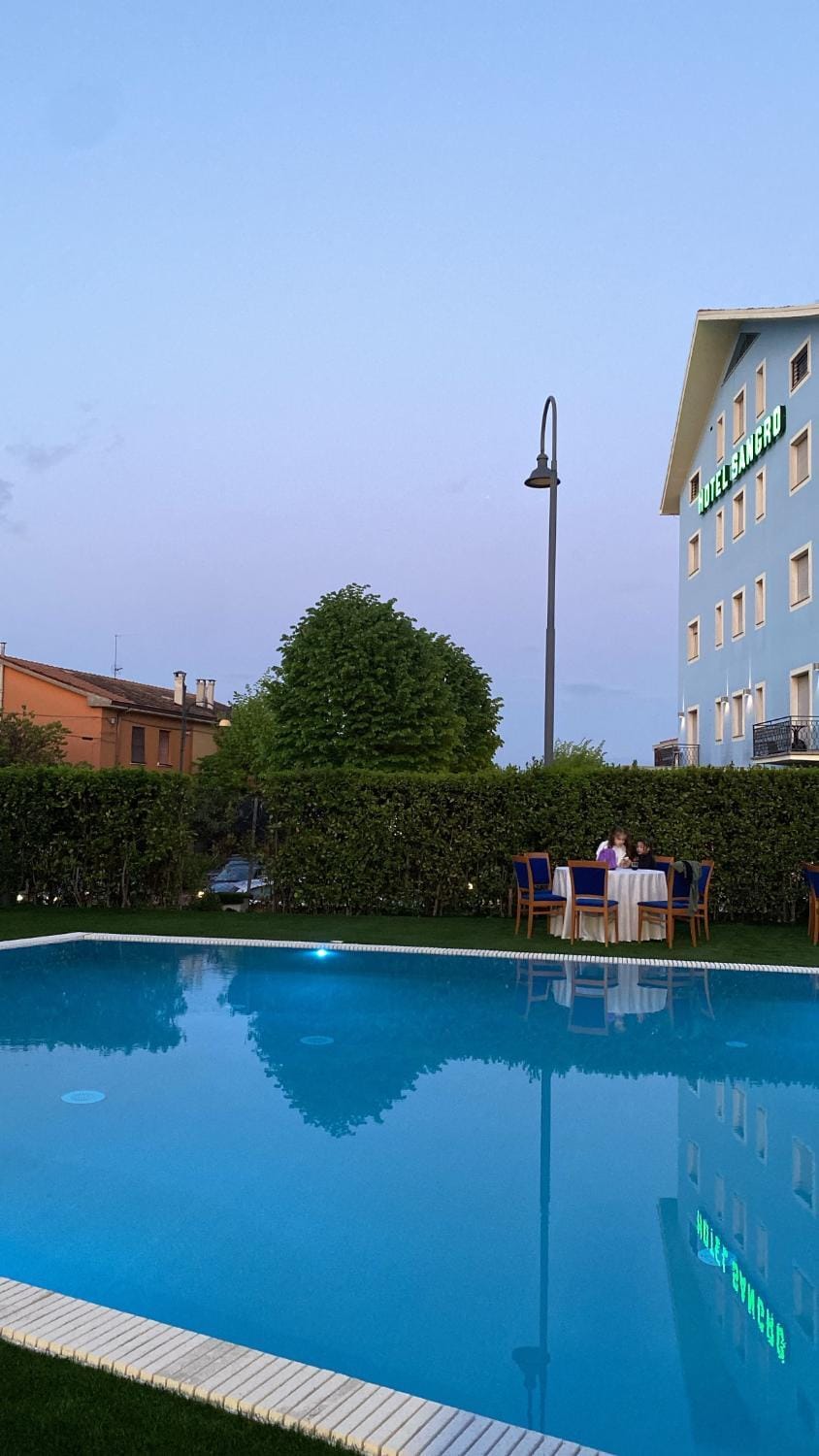 Swimming pool