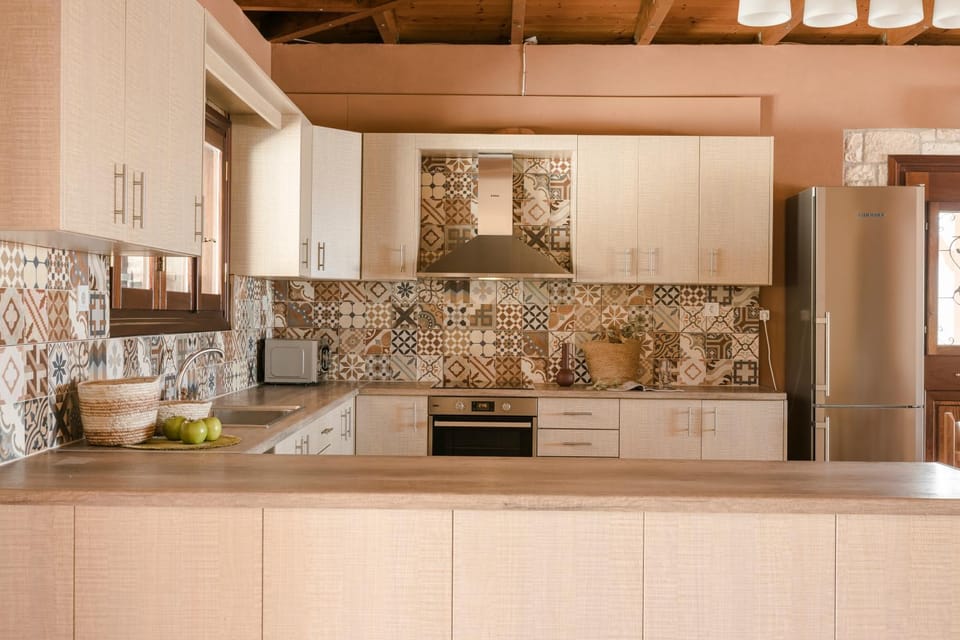 dishwasher, minibar, pet friendly, stove