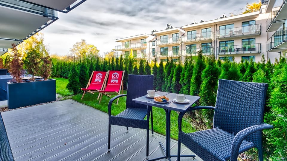 Patio, Spring, Garden, Balcony/Terrace, Garden view