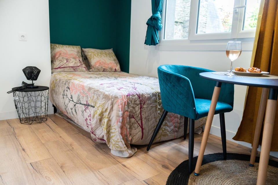 YELLOW HOME Apartment in Fougères