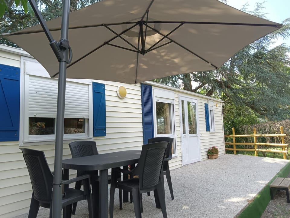 En Saubis Campground/ 
RV Resort in Occitanie