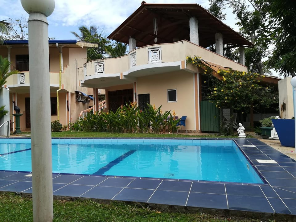 Swimming pool, Swimming pool