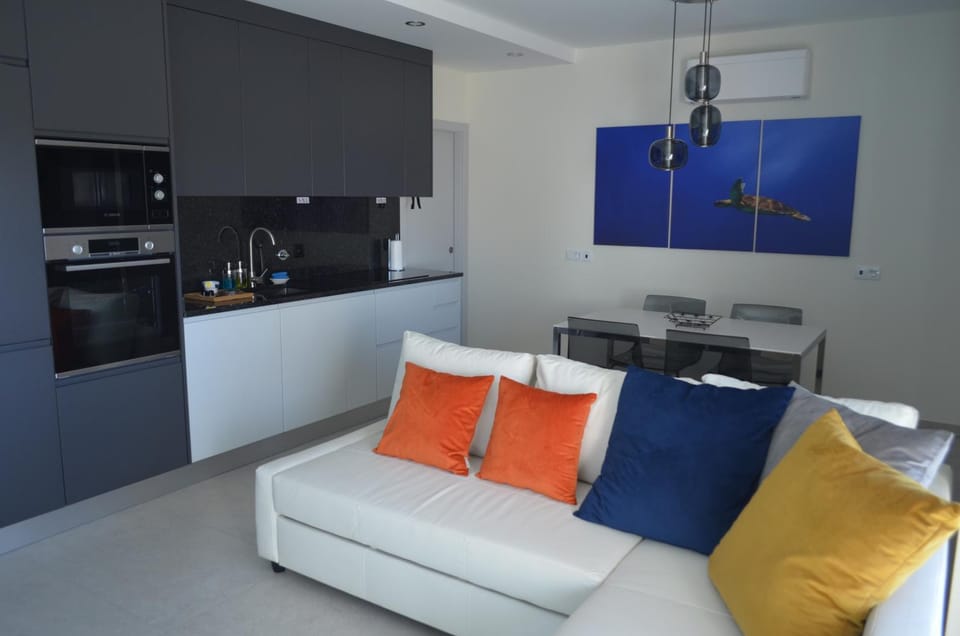 Kitchen or kitchenette, Living room, Dining area