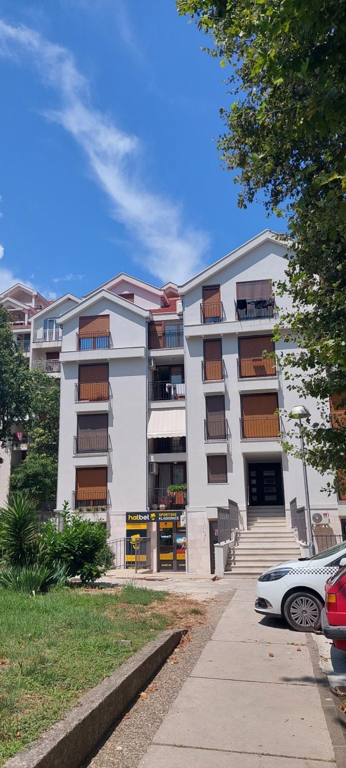 Apartman Bajo Apartment in Kotor Municipality
