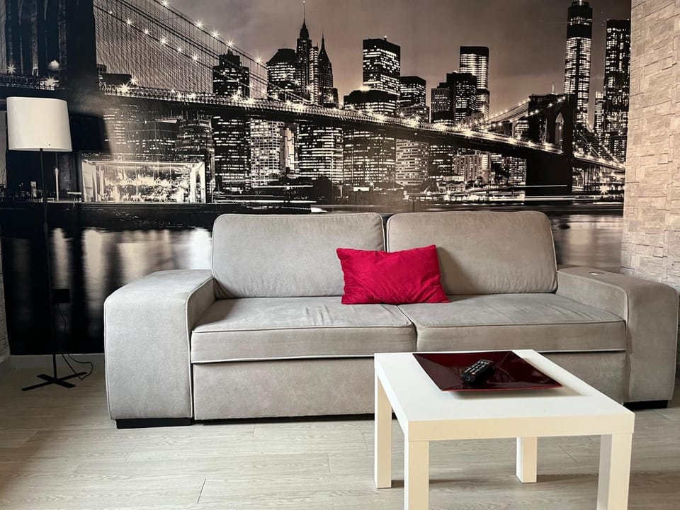Communal lounge/ TV room, TV and multimedia, Living room, Seating area