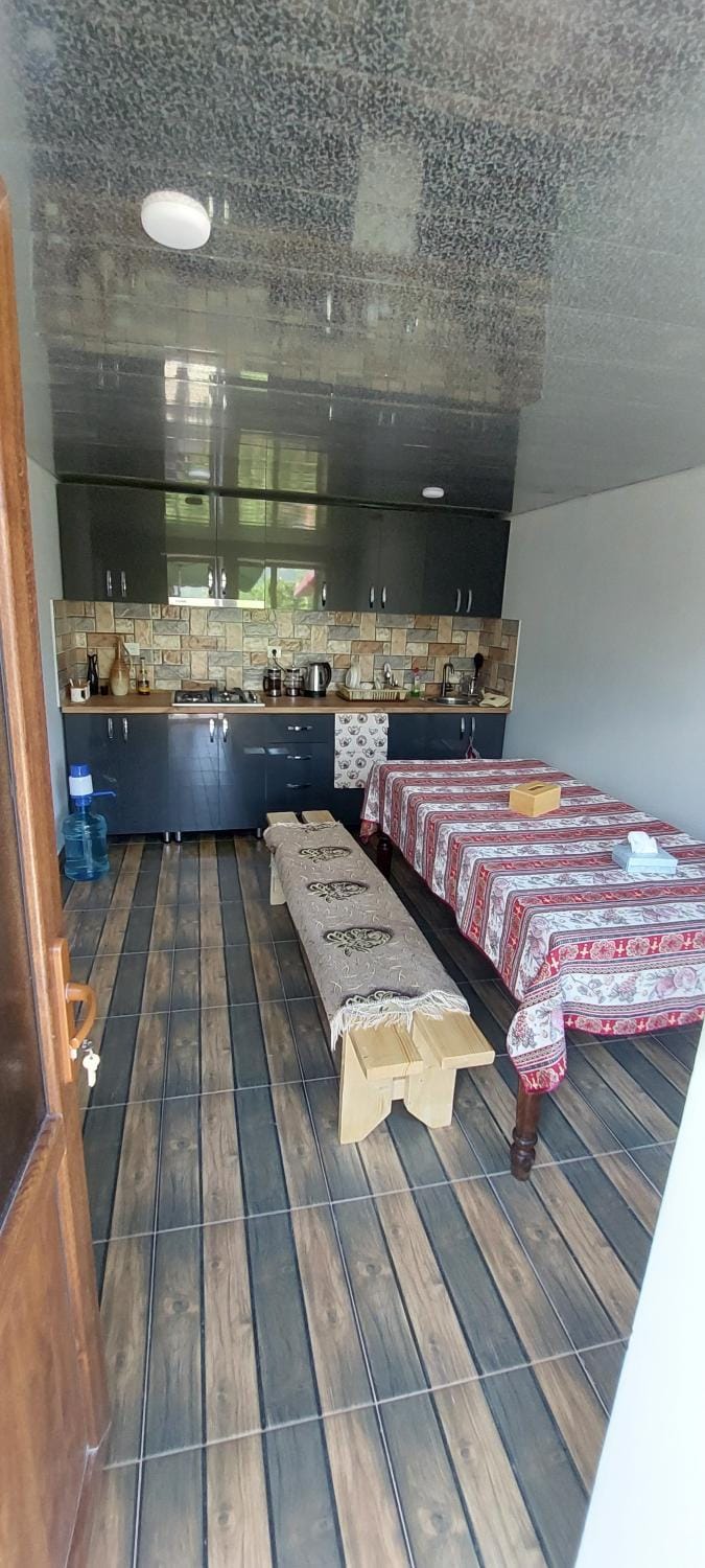 Coffee/tea facilities, Kitchen or kitchenette