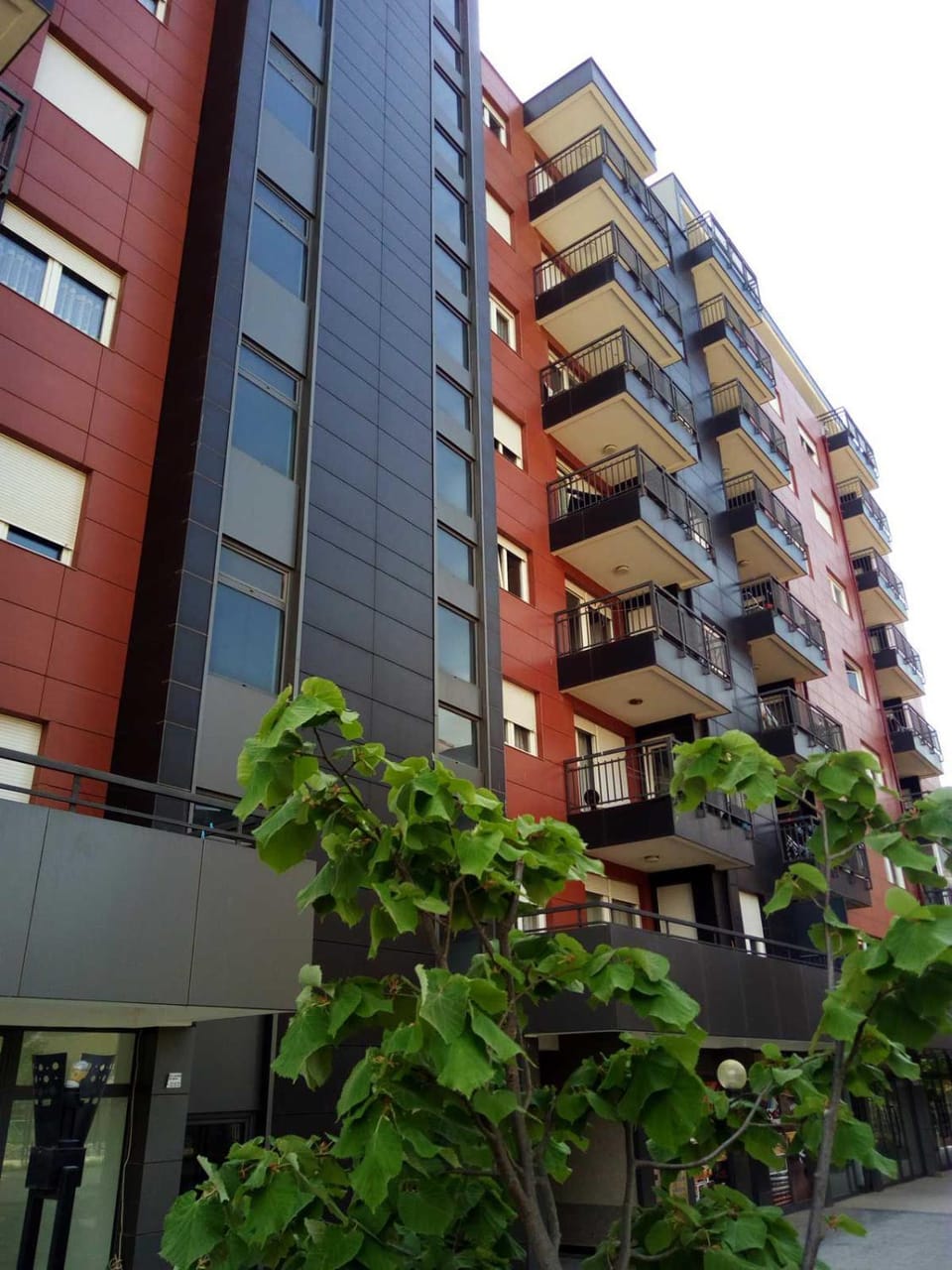 Property building, Neighbourhood