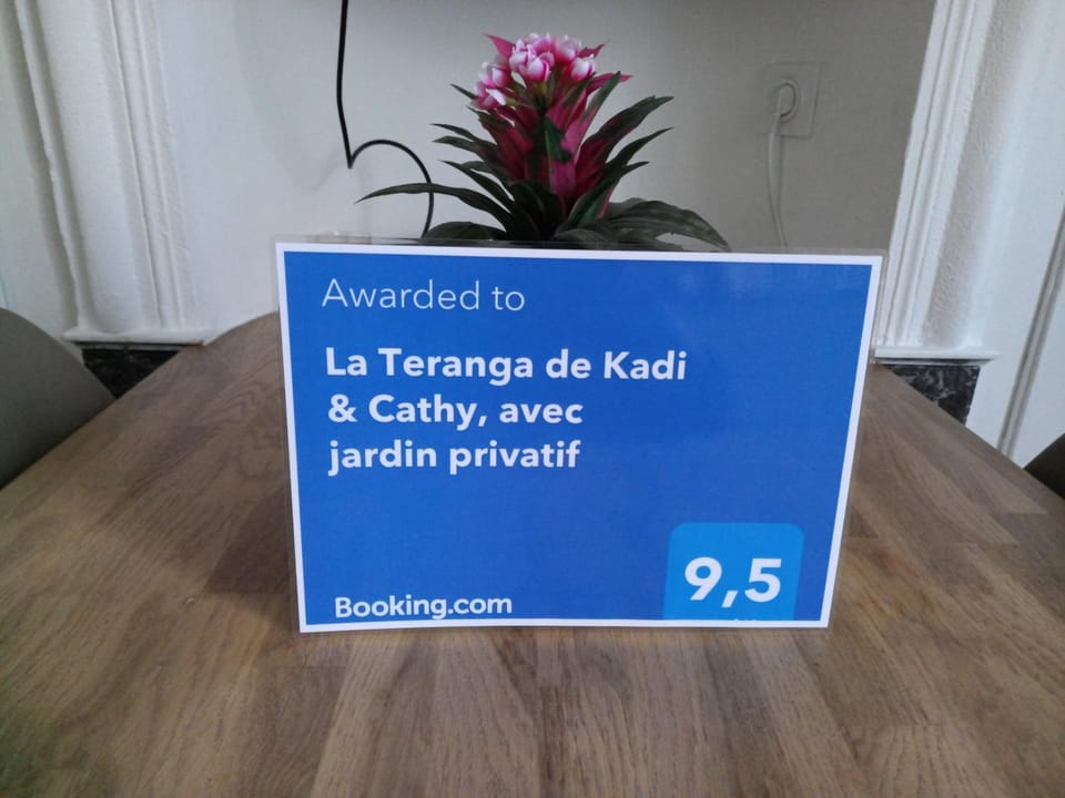 Logo/Certificate/Sign