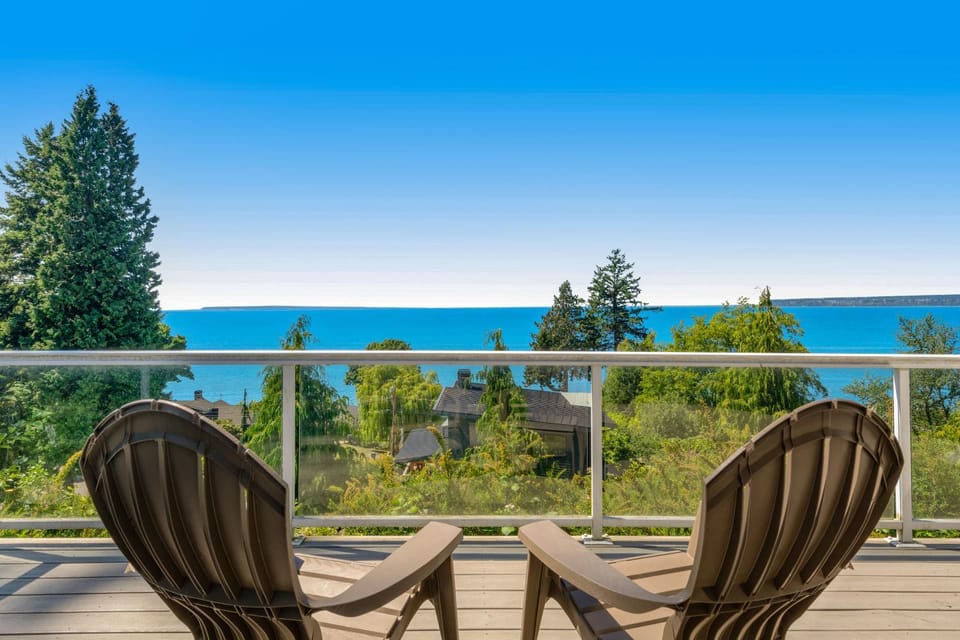 Driftwood Retreat - Downstairs House in Blaine