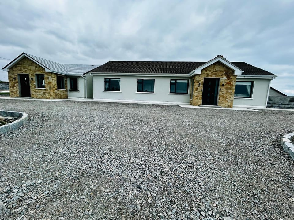 Property building, View (from property/room)