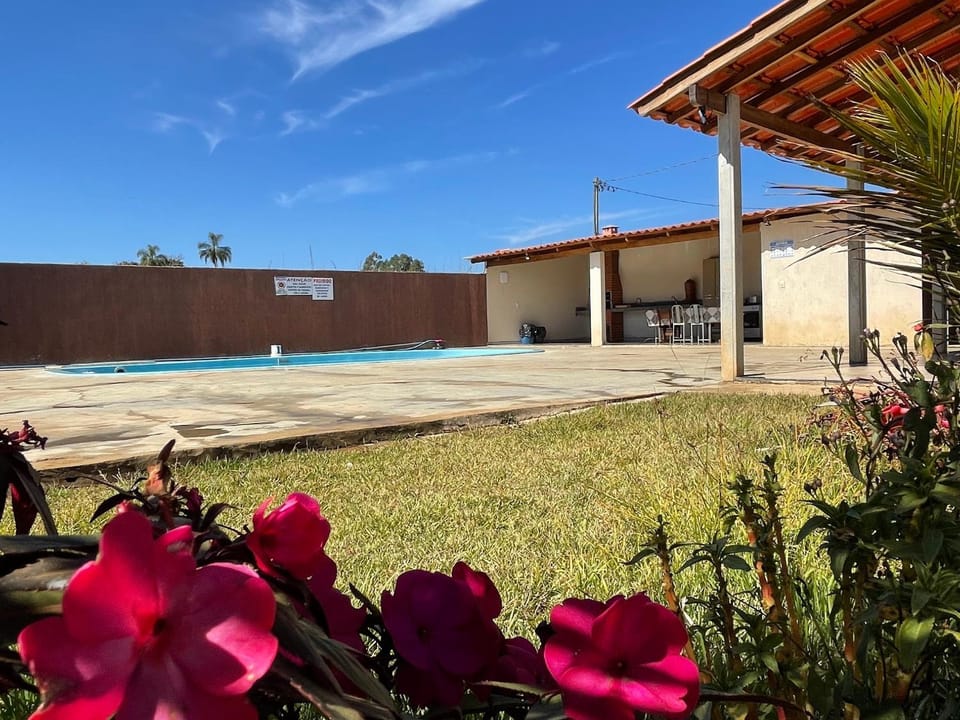 Property building, Day, Garden, Garden view, Pool view, Swimming pool