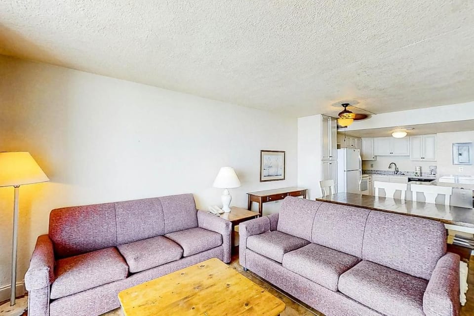 Water's Edge Resort 1002 House in Garden City