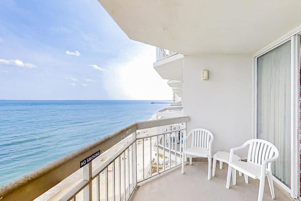Water's Edge Resort 1002 Apartment in Garden City