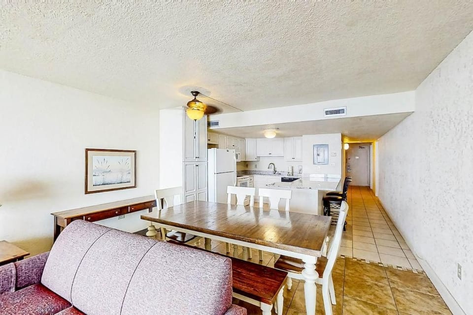 Water's Edge Resort 1002 House in Garden City