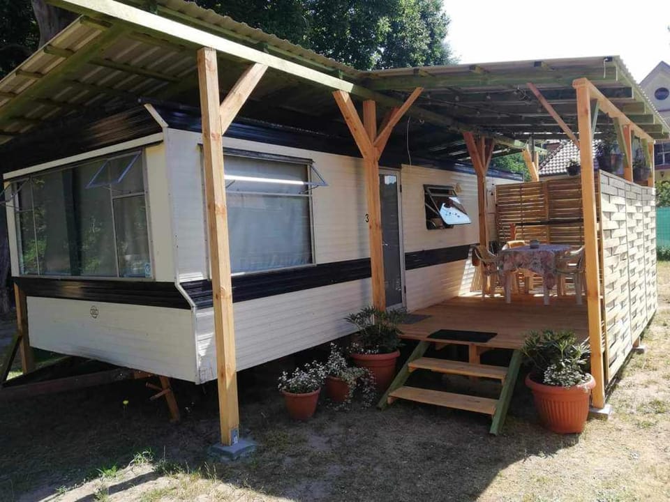 Domek przy pokojach gościnnych Pod Tują House in West Pomeranian Voivodeship, Poland