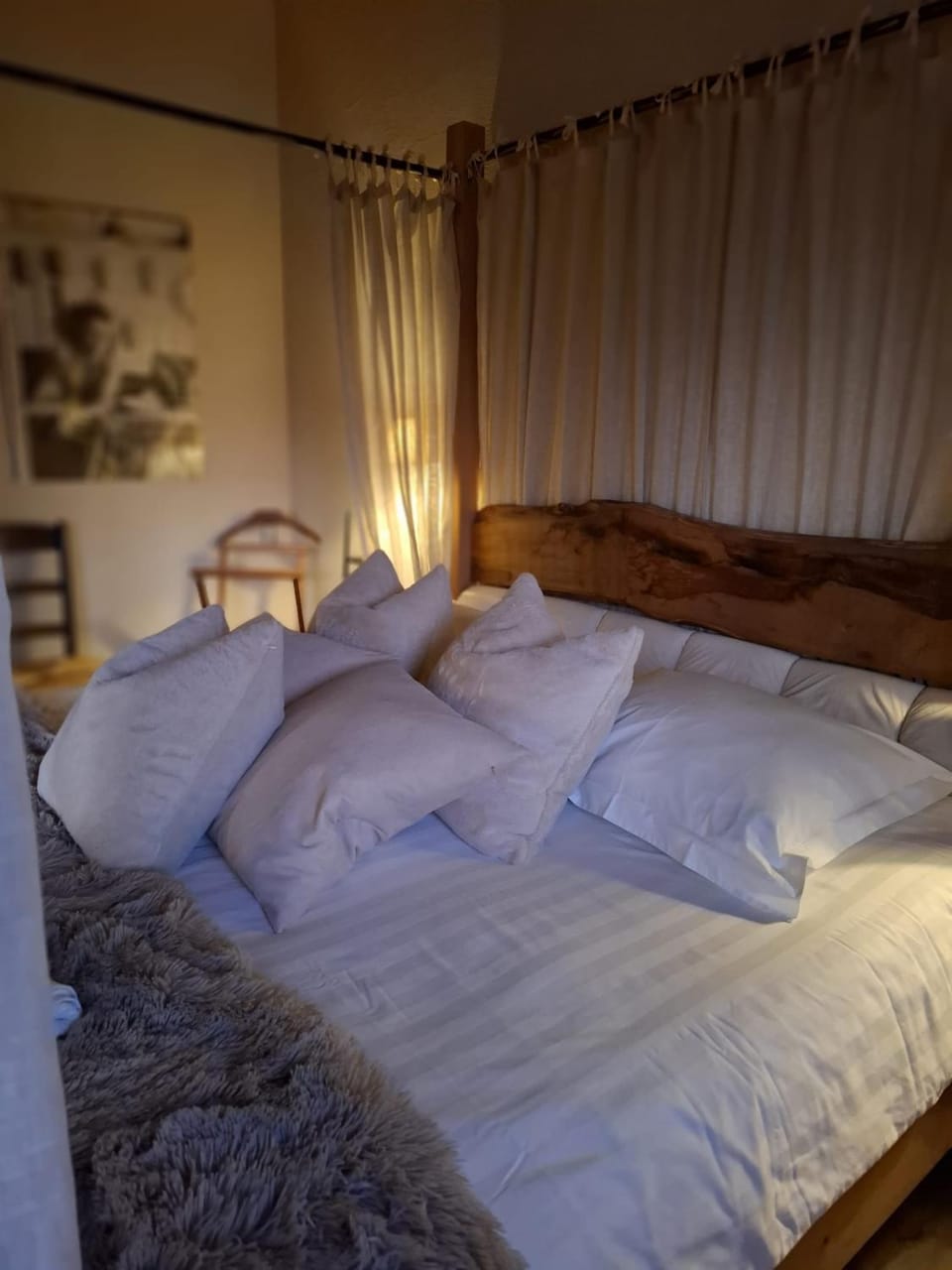 Photo of the whole room, Bedroom, wedding