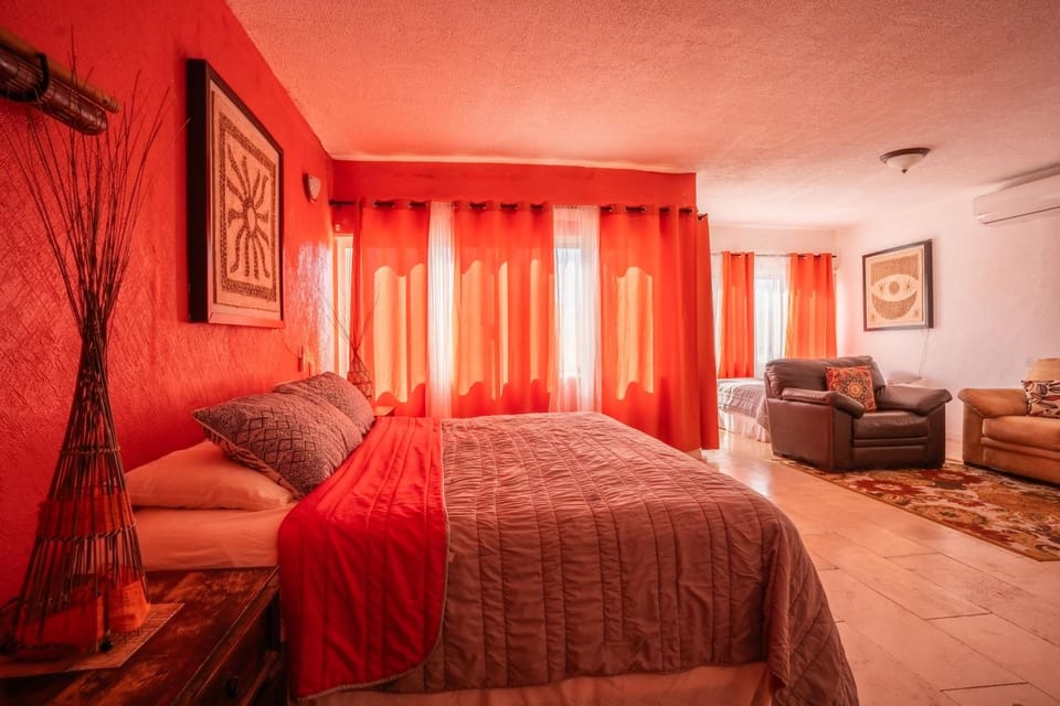 Bed, Living room, Photo of the whole room, Seating area, Bedroom