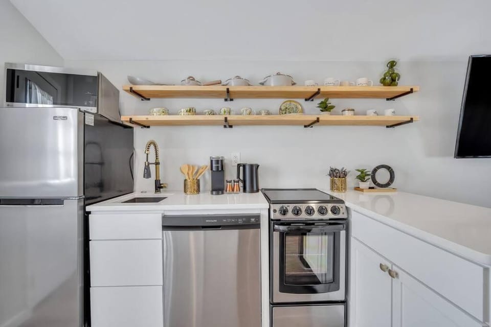 Sweet Nest Bluffton Cottage Apartment in Bluffton