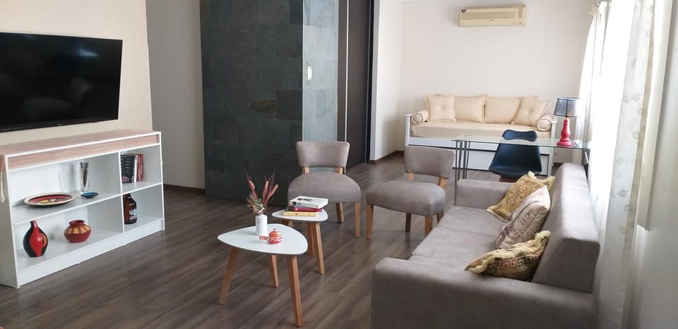 Communal lounge/ TV room, Living room, air conditioner