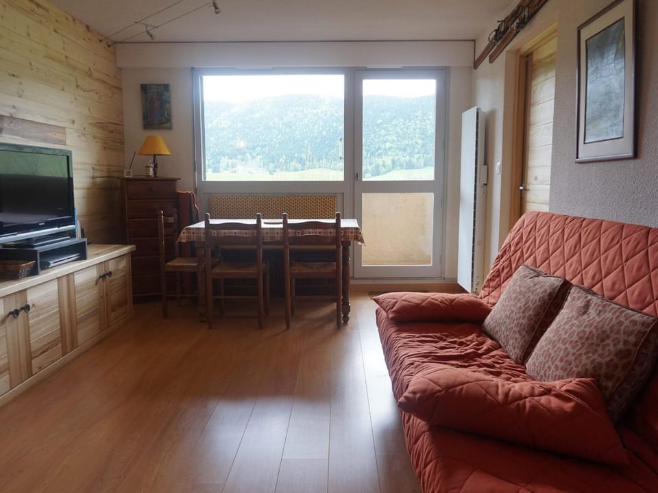 Appartement rénové avec balcon, parking et wifi, près des pistes - Méaudre - FR-1-737-6 Apartment in Provence