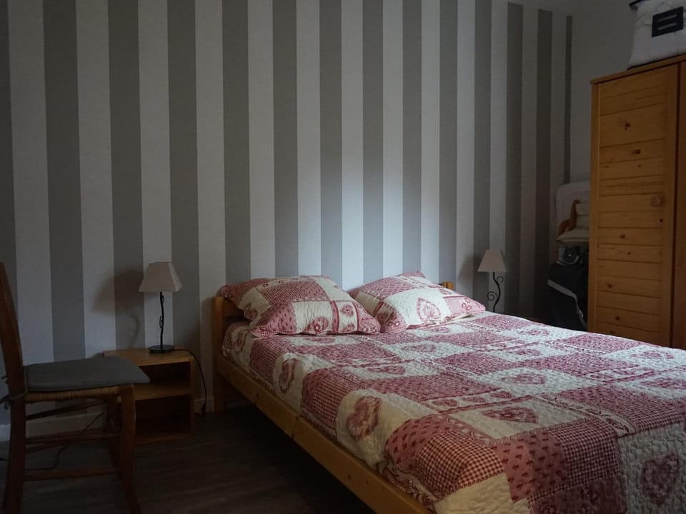 Appartement à Méaudre - 4 pers, proche centre, balcon, parking - FR-1-737-9 Apartment in Provence-Alpes-Côte d'Azur