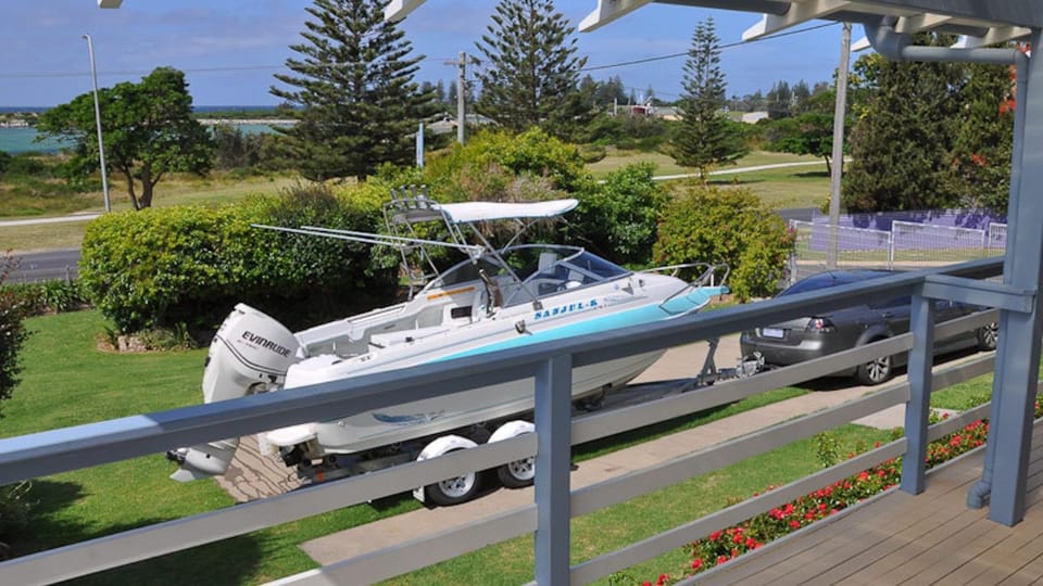 View (from property/room), Garden view, Sea view, Sea view, Parking