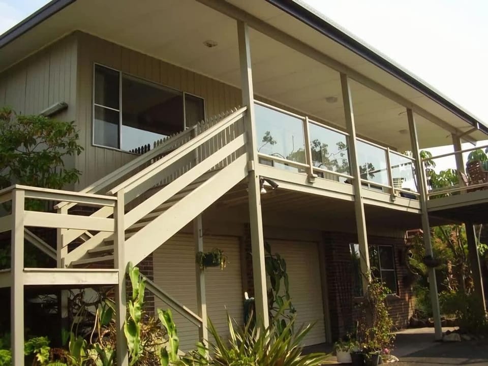 Deja Blue Pambula Beach House in Pambula Beach