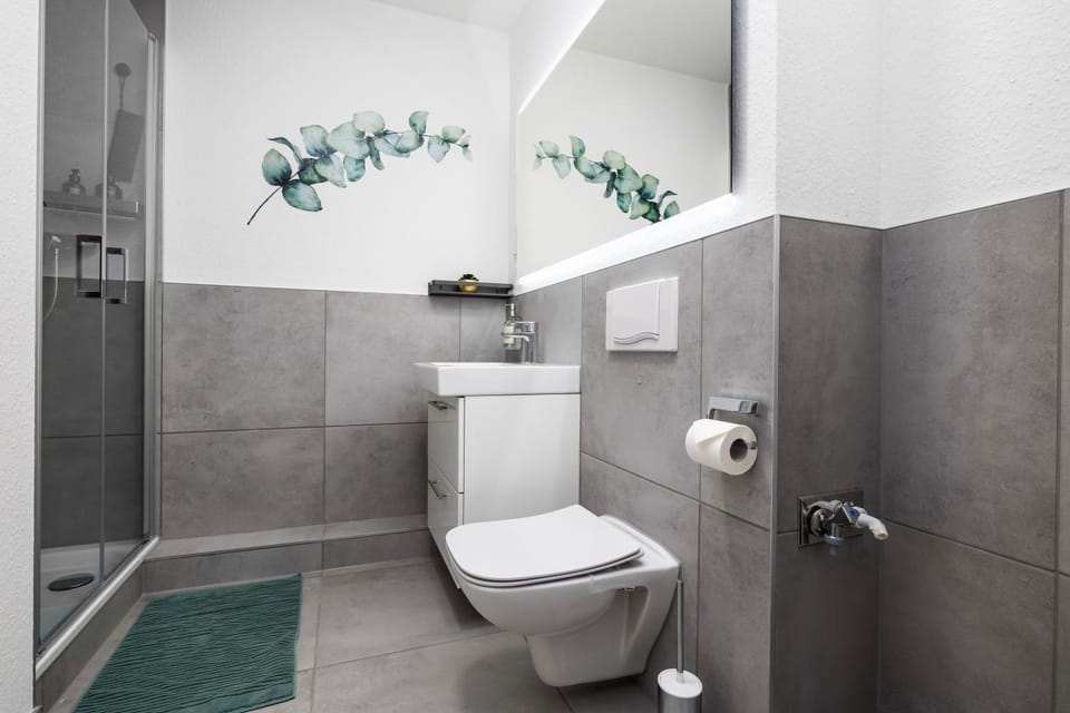 Shower, Toilet, Bathroom