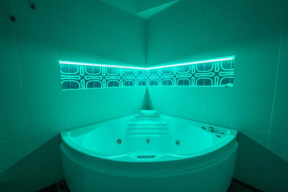 Hot Tub, Bathroom, Bath