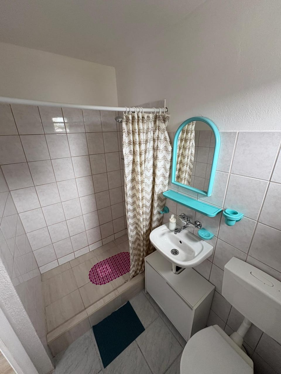 Shower, Toilet, Bathroom