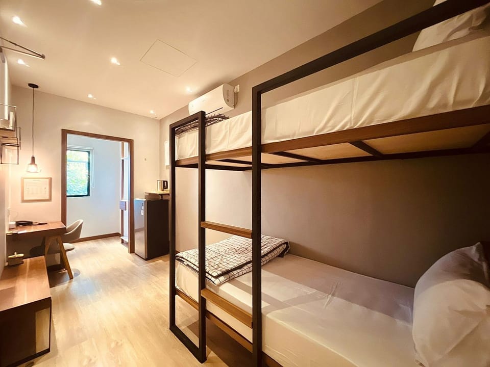 Bed, Bedroom, bunk bed