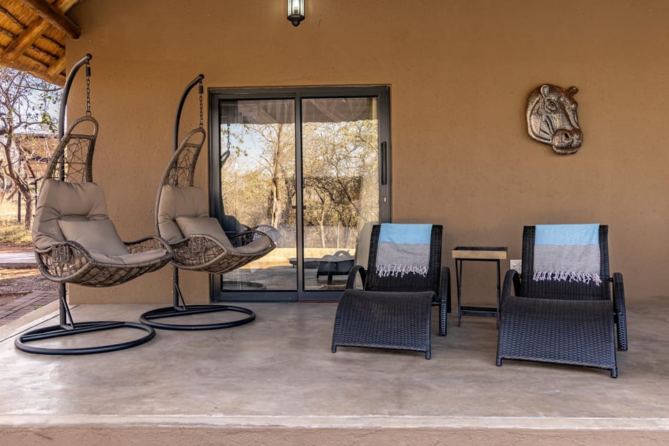 Patio, Seating area, sunbed