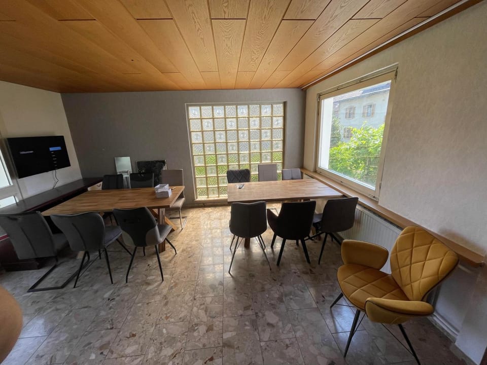 TV and multimedia, Dining area