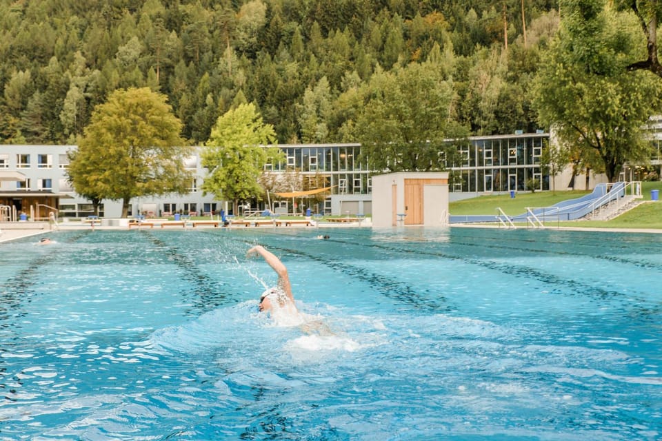 Swimming pool
