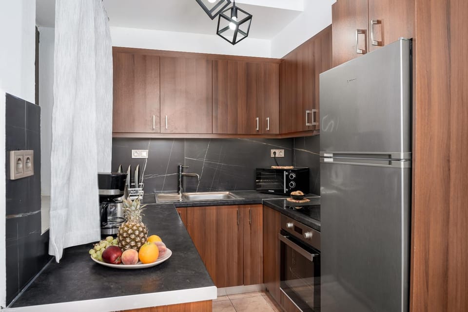 Coffee/tea facilities, Food, oven, stove