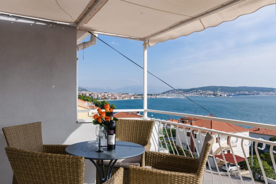 La Bodega Apartments Apartment in Šibenik-Knin County, Croatia
