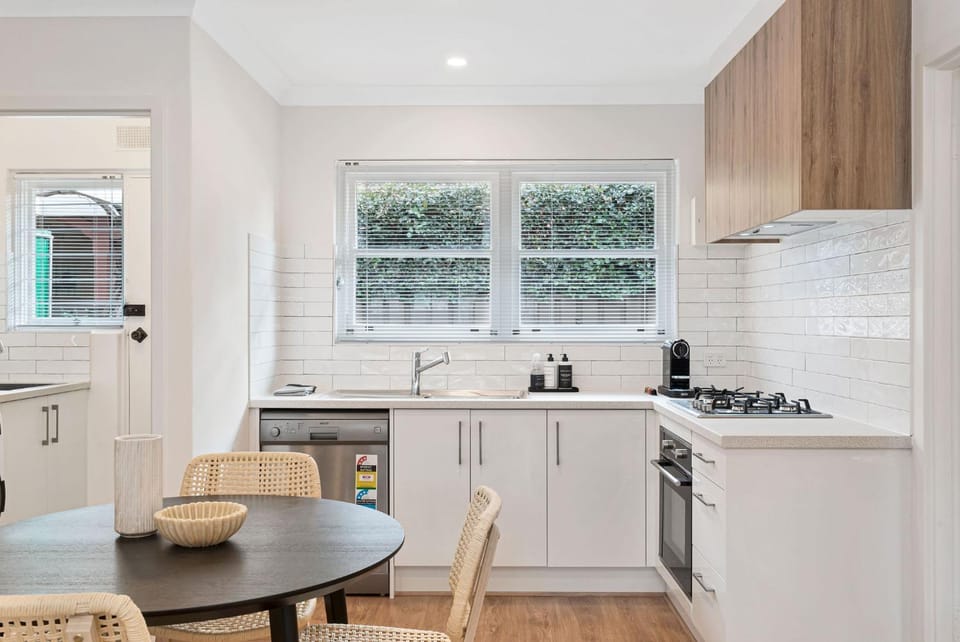 Prime Location 2 Bed Renovated in Royston Park House in Adelaide