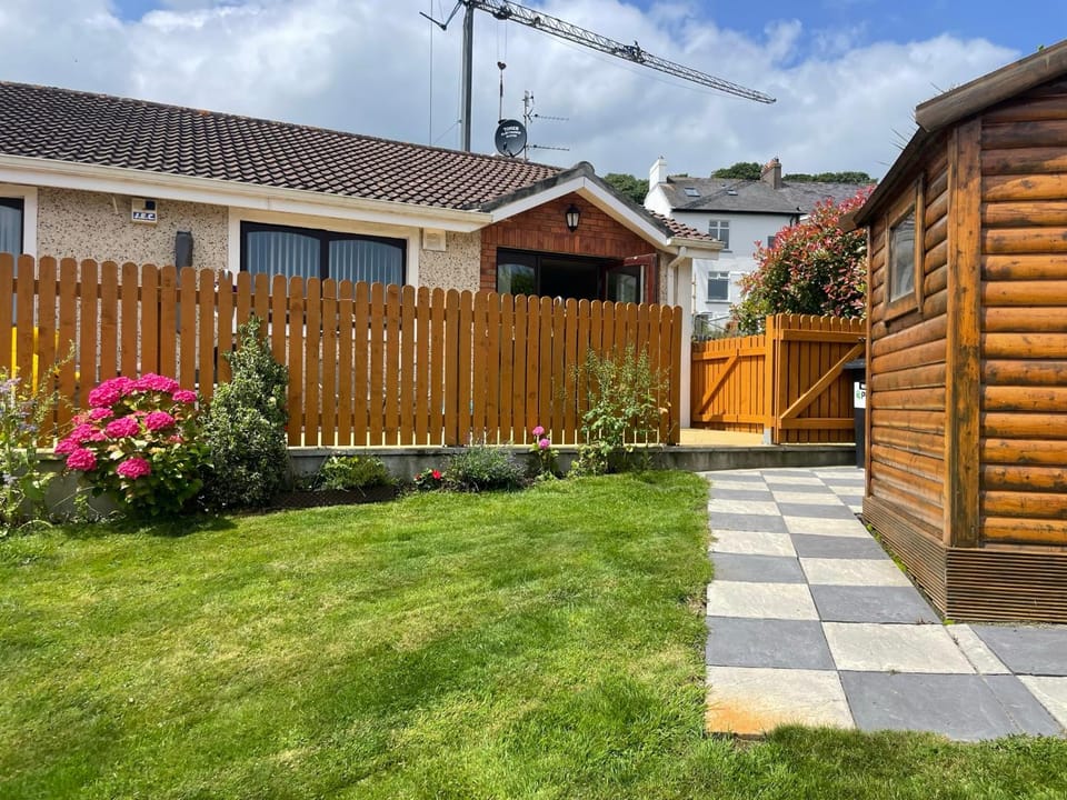 Property building, Garden, Garden view