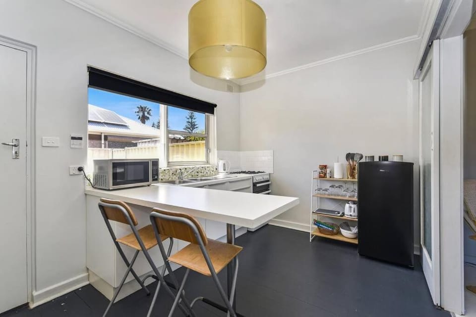 Beachy Keen in Gorgeous Henley Beach Apartment in Adelaide