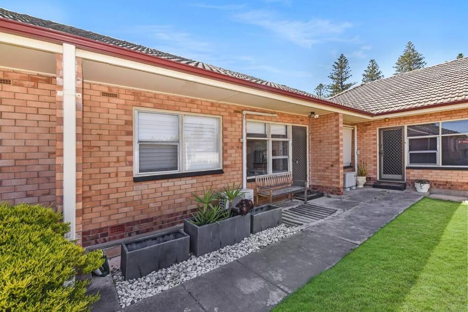 Beachy Keen in Gorgeous Henley Beach Apartment in Adelaide