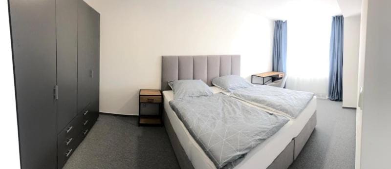 Bed, Photo of the whole room, Bedroom, wardrobe