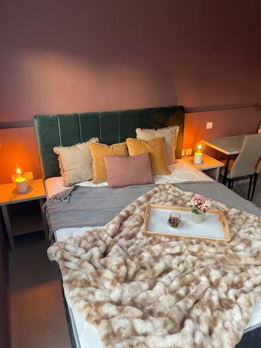 Bed, Bedroom