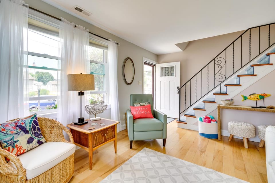Charming + Updated Villas Home w/ Backyard! House in Lower Township