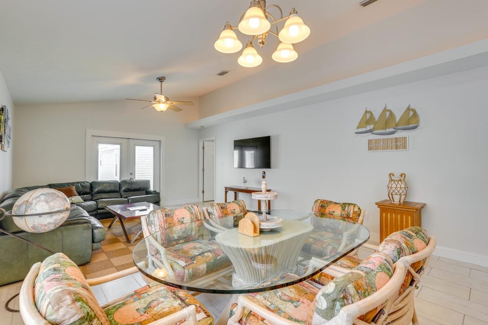 1 Mi to Beach: Family-Friendly Home in PCB! House in Panama City Beach