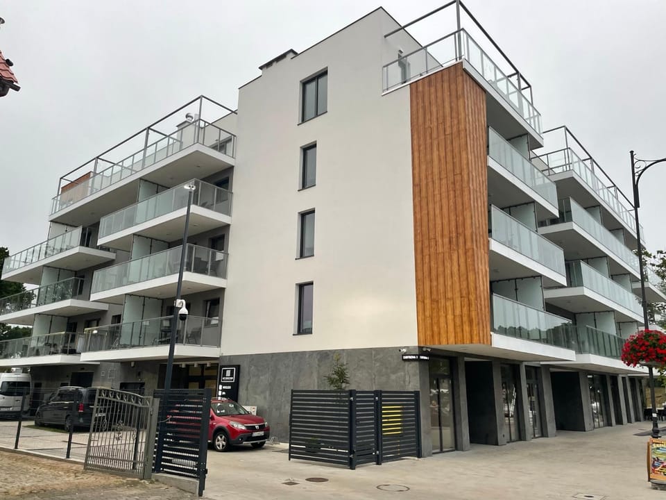 Property building, Neighbourhood