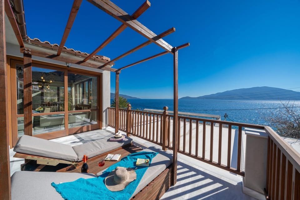 Day, Natural landscape, View (from property/room), Balcony/Terrace, Sea view