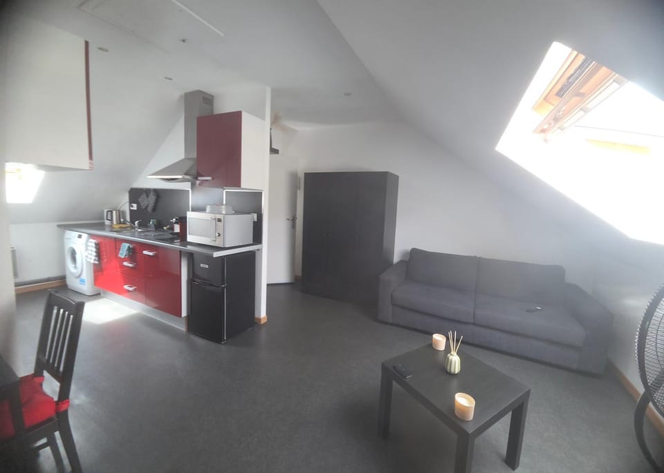 Kitchen or kitchenette, Living room